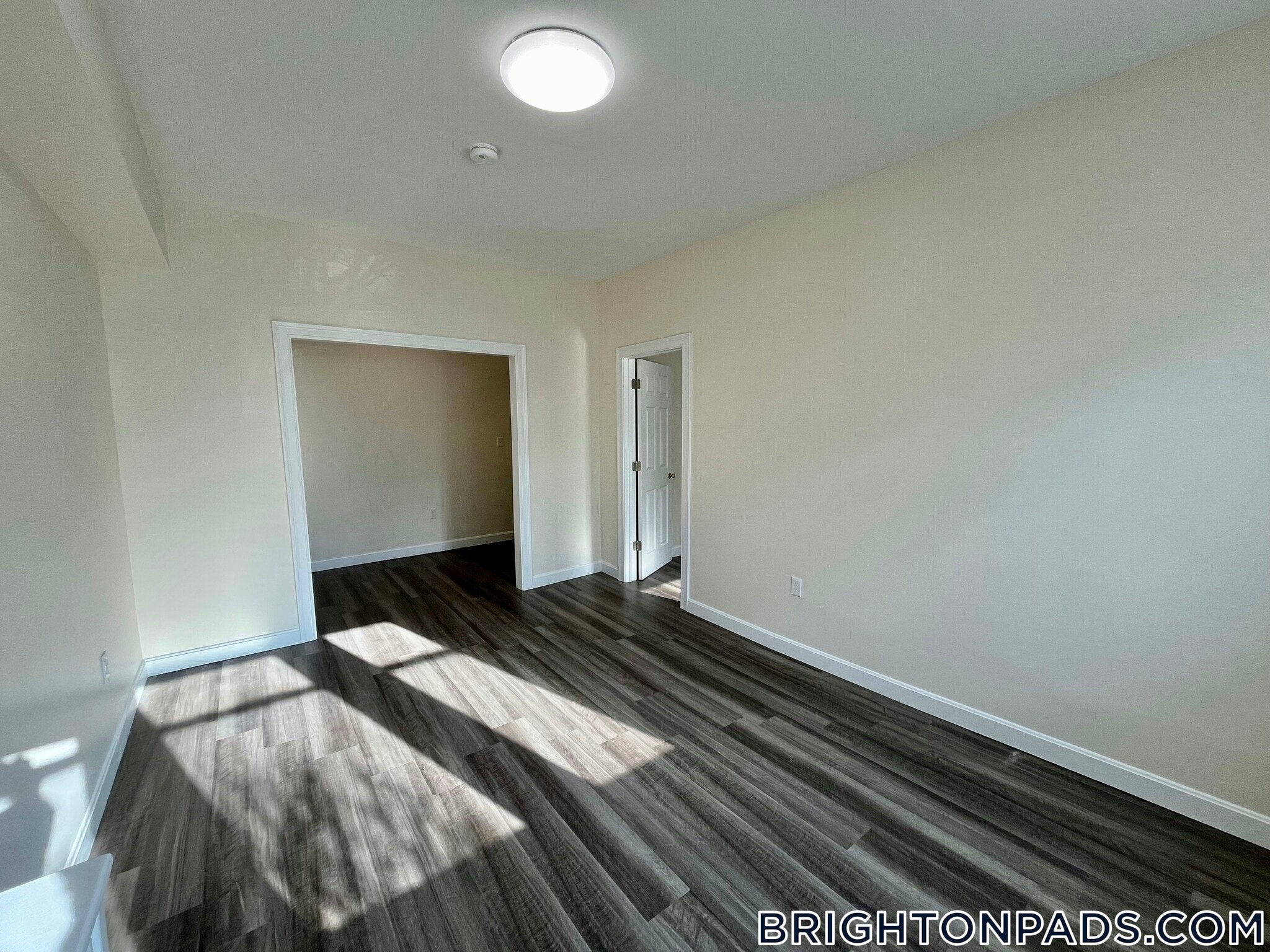 Building Photo - 127 Washington St