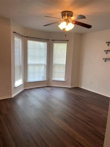 Building Photo - 800 Mahogany Dr