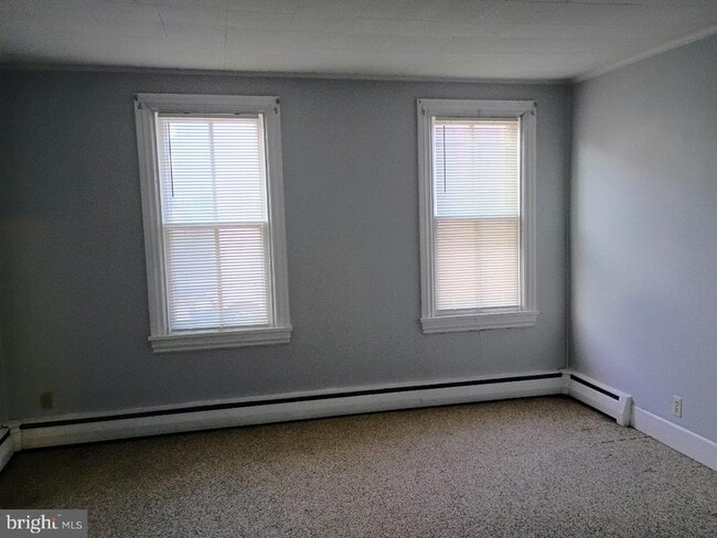 Building Photo - 19 W Locust St