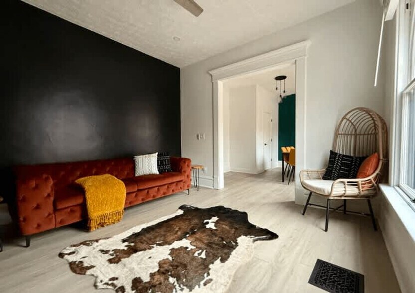 Building Photo - 309-311-311 W 4th Ave