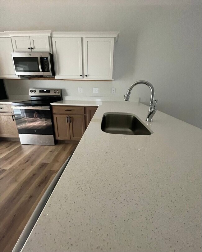 Building Photo - 119 Stevenson St