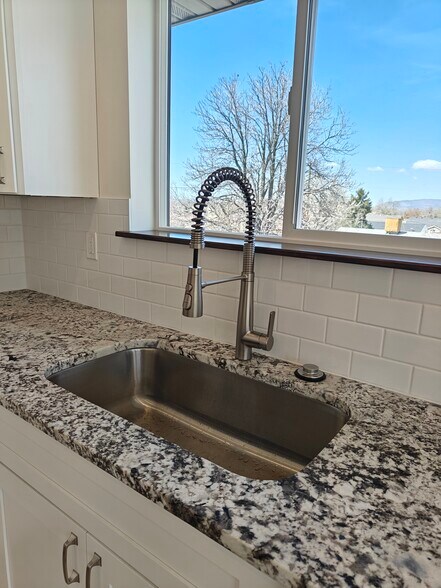 Kitchen Sink - 6662 S Highland Dr