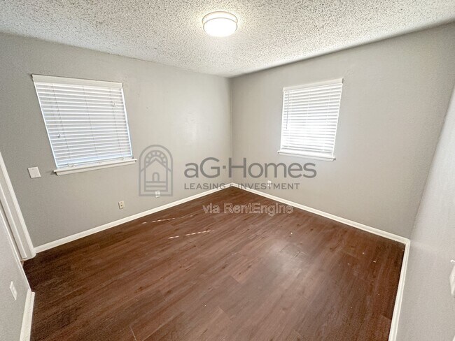 Building Photo - 7609 NW 28th St