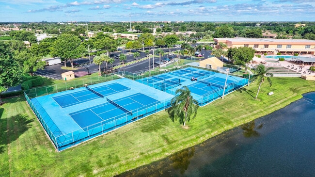 Building Photo - 15235 Lakes of Delray Blvd