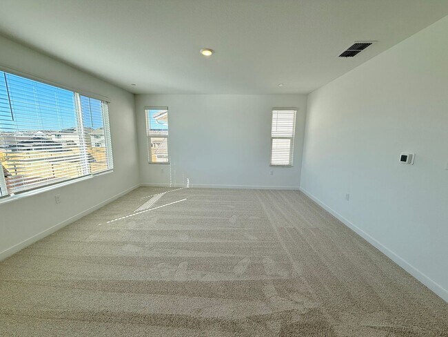 Building Photo - 10370 Bayson Wy