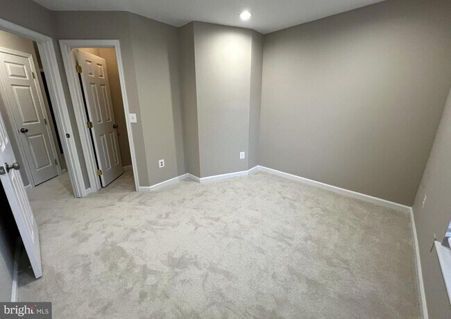 Building Photo - 2035 Madrillon Springs Ct