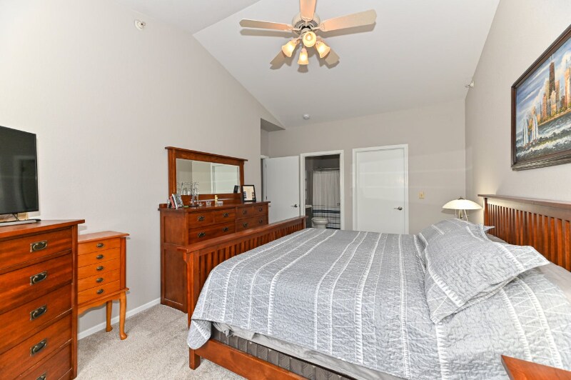 Building Photo - 2209 N University Dr