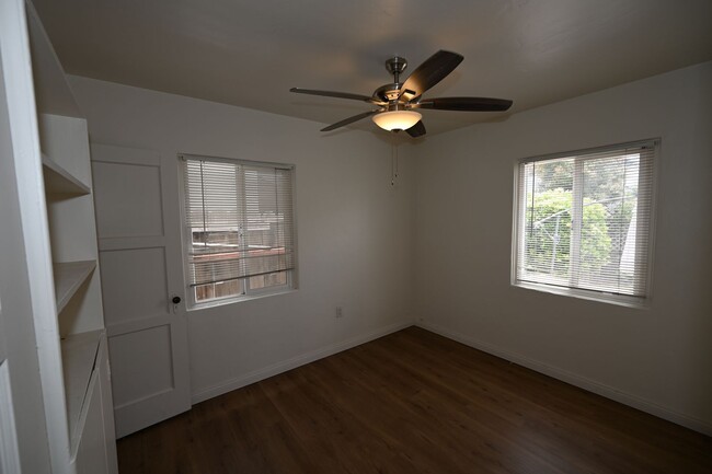 Building Photo - 1609diam