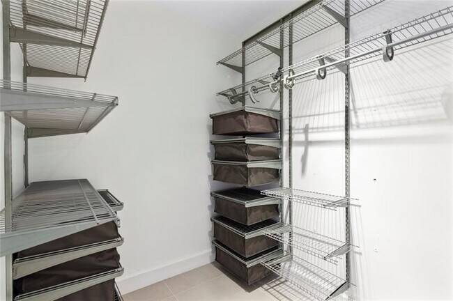 Building Photo - 11605 NW 29th Ct