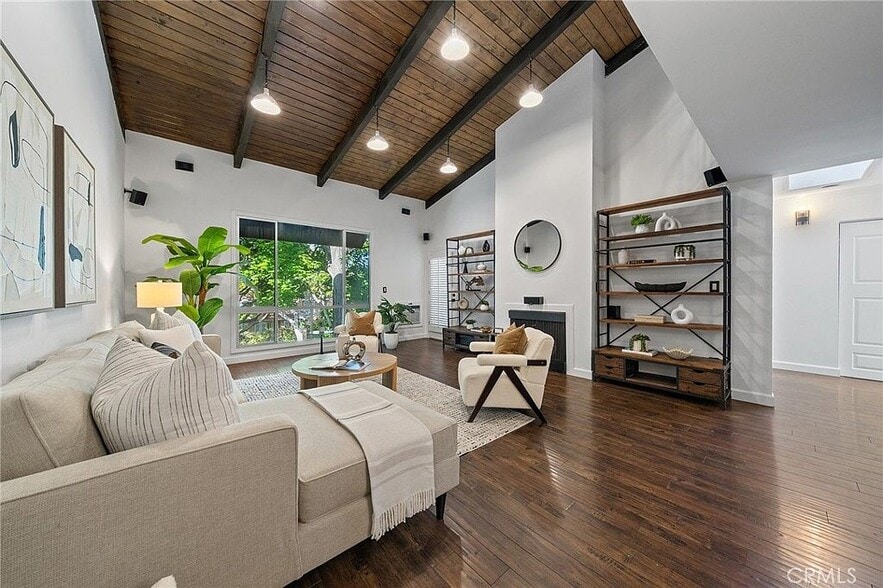 Building Photo - 4900 Overland Avenue Unit 310