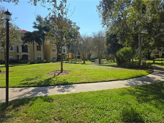 Building Photo - 11500 Villa Grand