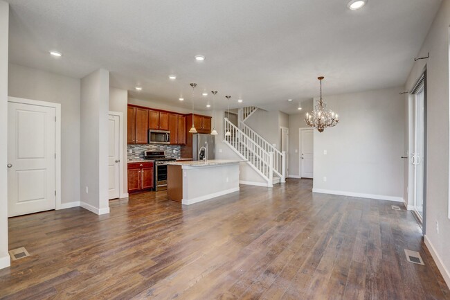 Building Photo - $2,500.00 - 3 Bedrooms and 2.5 Bathrooms T...