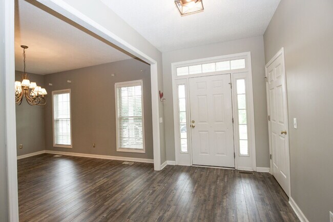 Building Photo - 380 Sullivan Dr