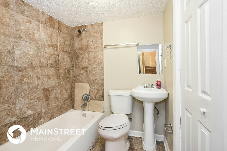 Building Photo - 3668 Willow Wood Way NW