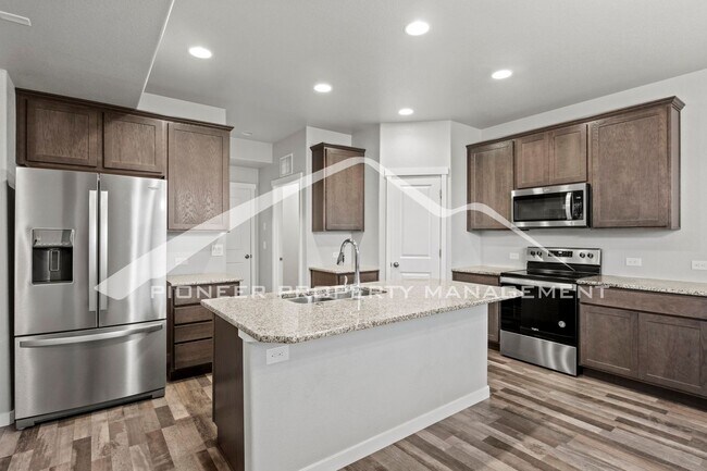 Building Photo - Elegant 3-Bed, 2.5-Bath Home with AC, 2-Car Garage, and Private Yard in Renaissance at Indigo Ranch