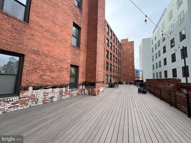 Building Photo - 1147 N 4th St