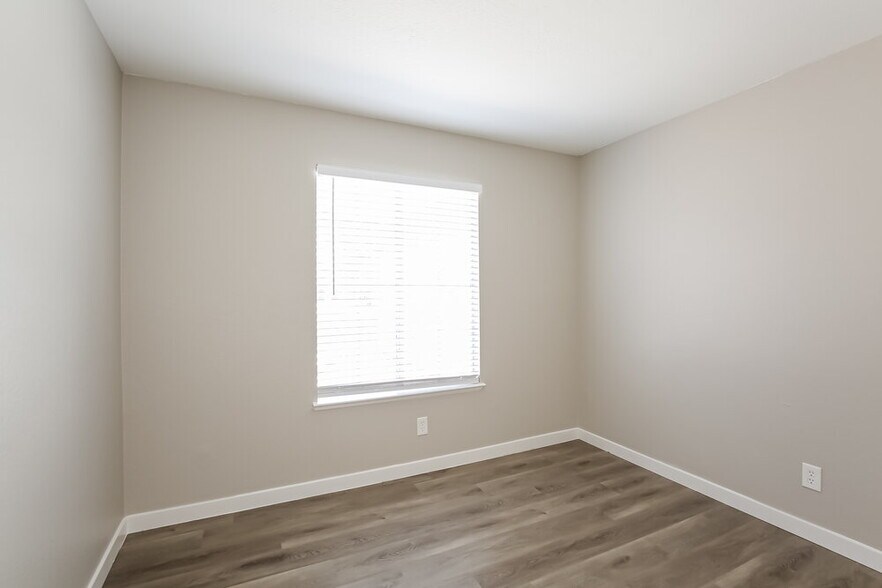 Building Photo - 1125 Purple Martin Ct