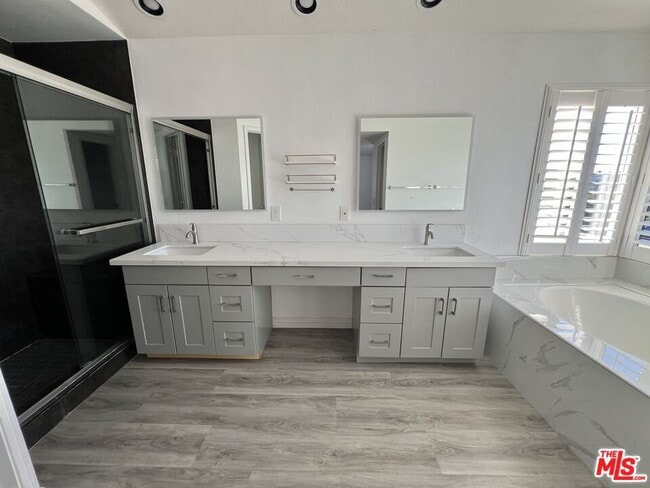 Building Photo - 18449 Buttonwood Ln