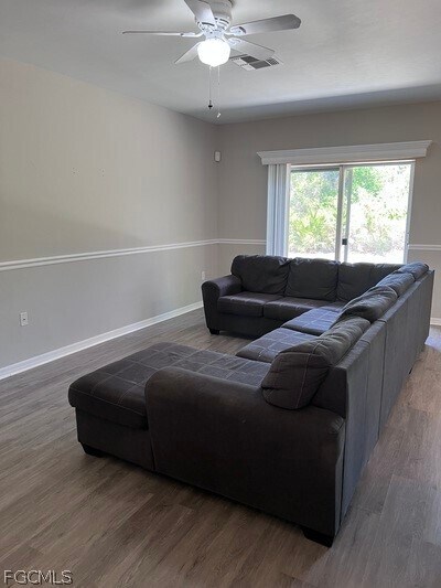 Building Photo - 1107 Enrique St E