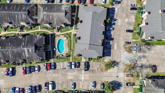 Building Photo - 1516 Bay Area Blvd