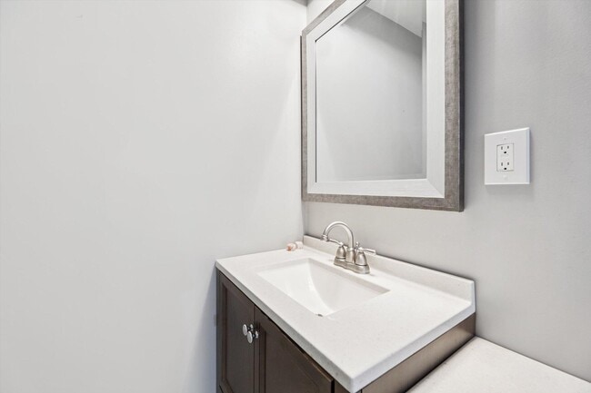 Building Photo - 30861 Centennial Dr