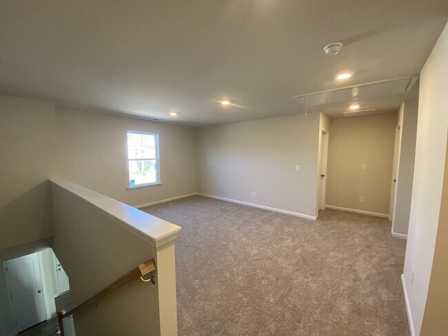 Building Photo - 6015 Weddington Pointe Dr