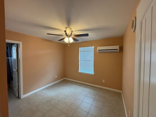 Building Photo - 118 Monahan Drive- Unit I Fort Walton Beac...