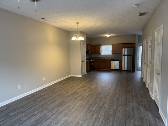 Building Photo - 1725 Carrington Dr