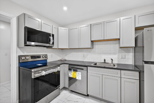 Building Photo - 3255 Avenue J