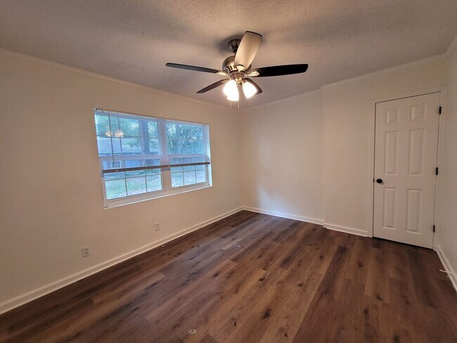 Building Photo - 925 N K St