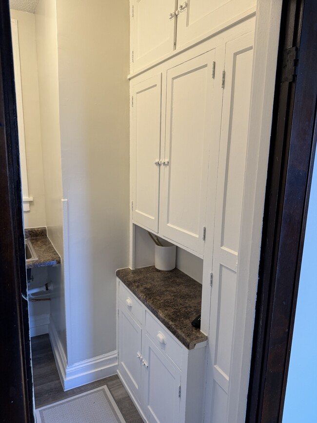 Building Photo - 1101 S 7th St