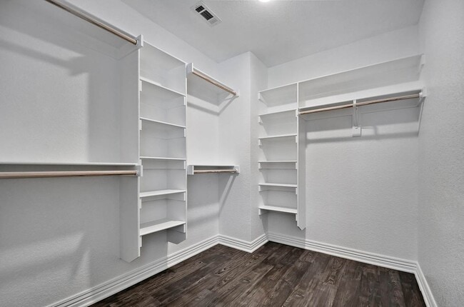 Building Photo - 3 Bed 2 1/2 Bath House For Lease - Lowell, AR