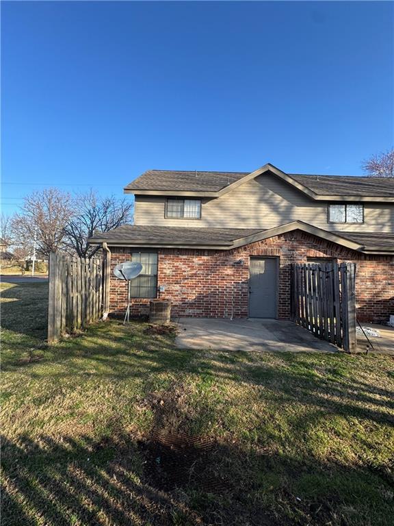 Building Photo - 4015 Glenstone Terrace