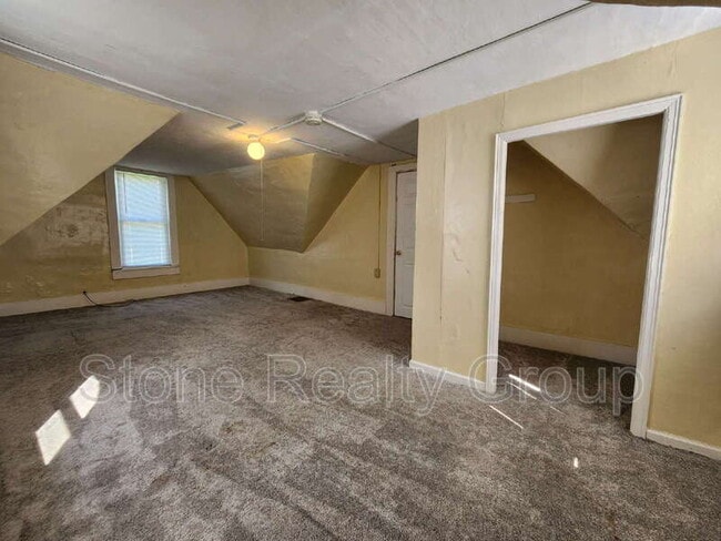 Building Photo - 1435 3rd Ave