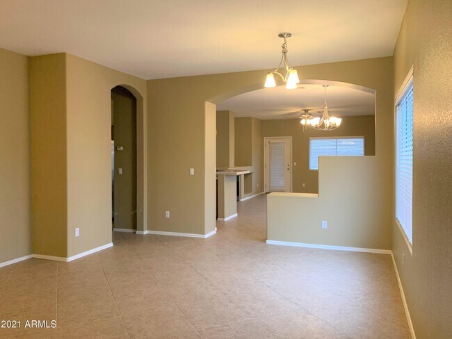 Building Photo - 3799 E Thunderheart Trail