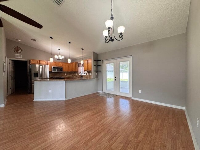 Building Photo - 3 Bedroom in Seminole Woods