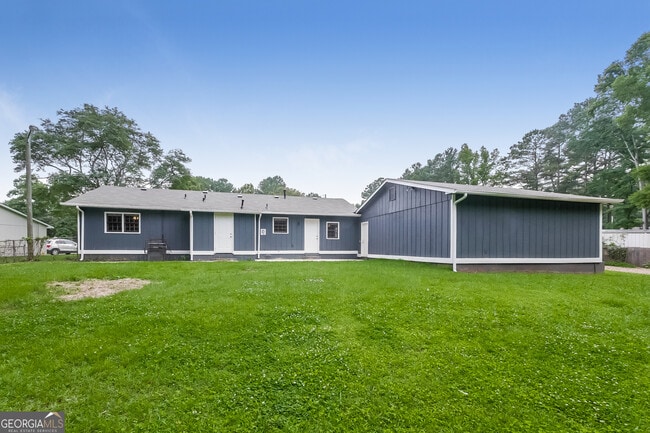 Building Photo - 52 Andover Dr