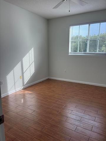Building Photo - 2050 Alta Meadows Ln