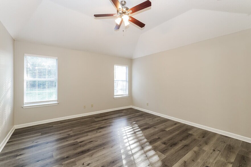 Building Photo - 1516 Beringer Dr