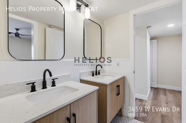 Building Photo - 3459 W Evans Dr