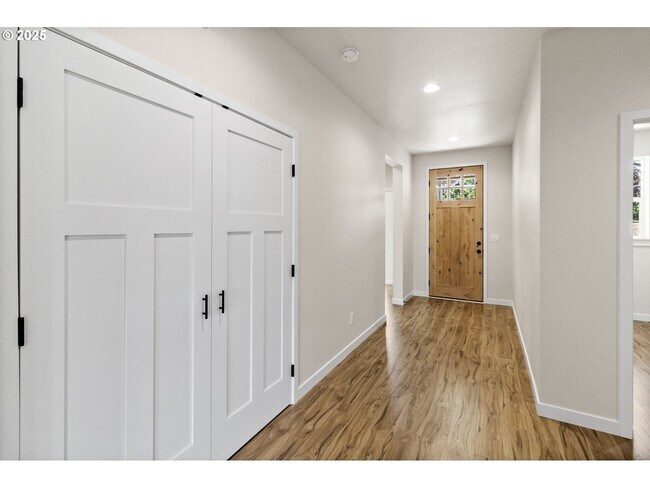 Building Photo - 85152 Winding Way