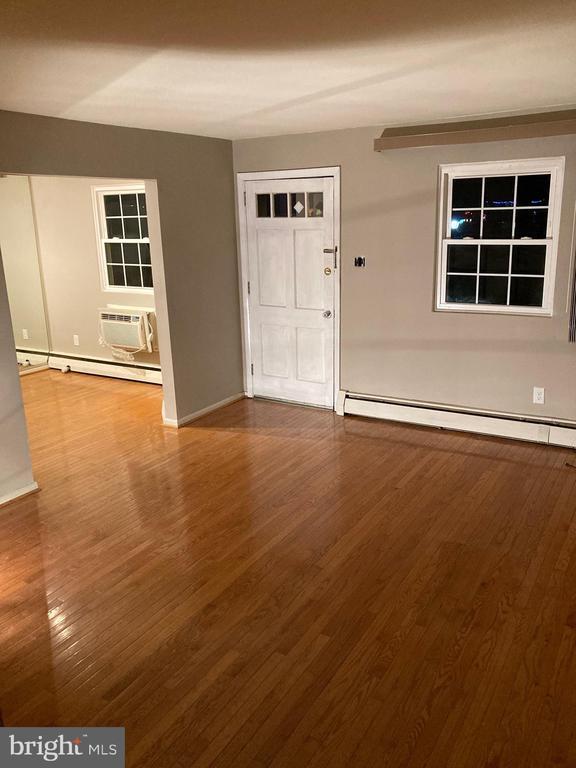 Building Photo - 207 Walnut Hill Rd