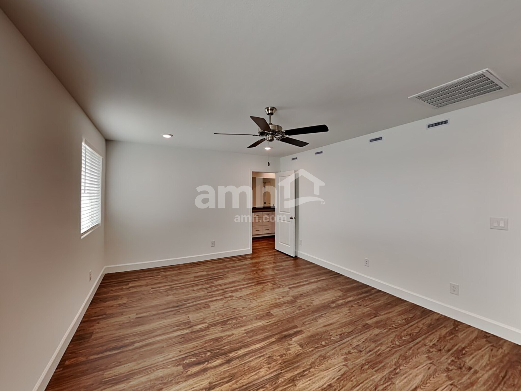 Building Photo - 9140 Ribbon Mdw Ct