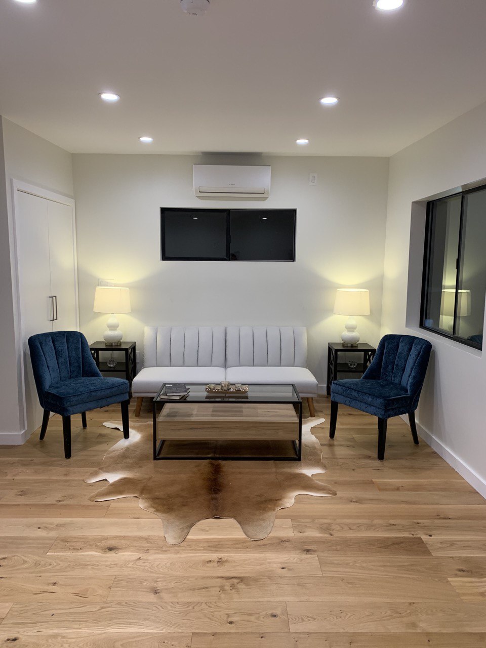 Building Photo - 3529 Greenfield Ave