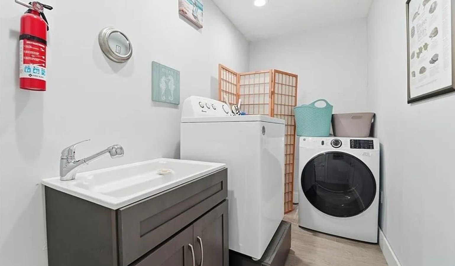 Building Photo - 4836 Esplanade St