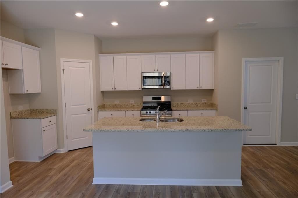 Building Photo - 4237 Waxwing St