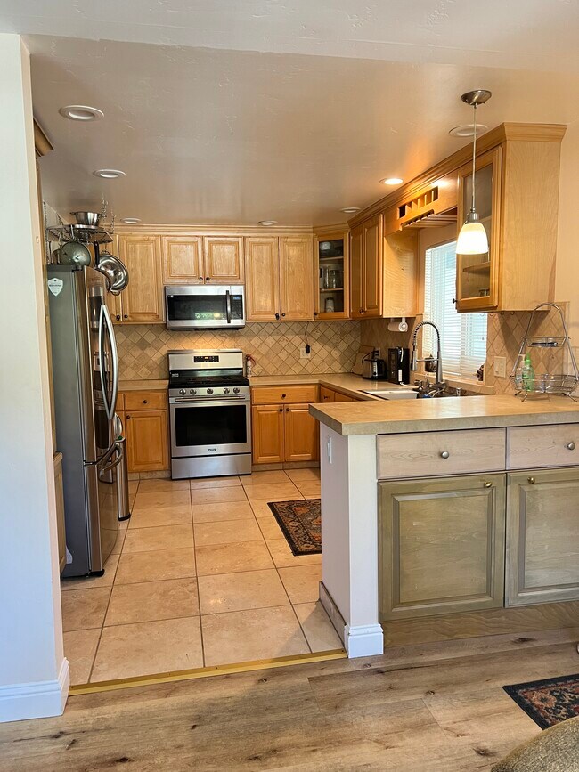 Primary Photo - 9006 Soquel Dr