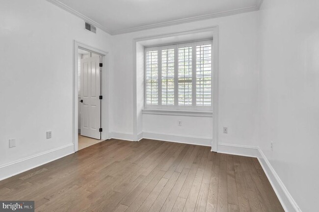 Building Photo - 1750 16th St NW