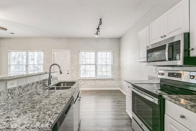 Building Photo - 2817 Windsor Forrest Ct