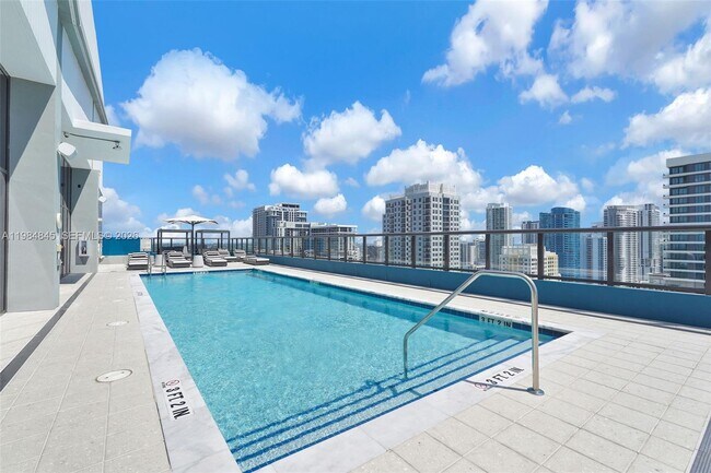 Building Photo - 307 SW 5th St